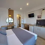 And Sea Apart-hotel
