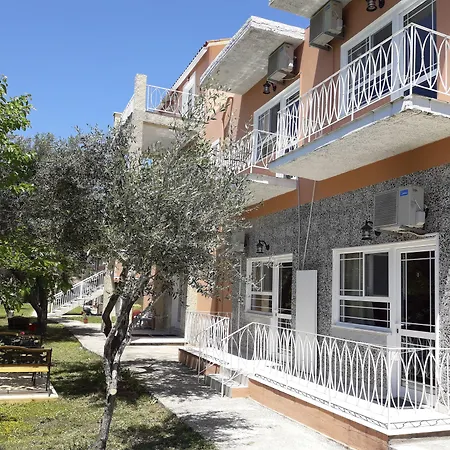 Apartmanhotel And Sea Kávosz