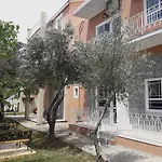 And Sea Aparthotel