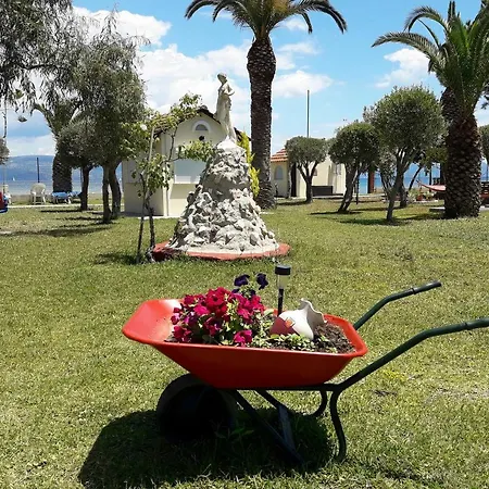 Aparthotel And Sea 3*