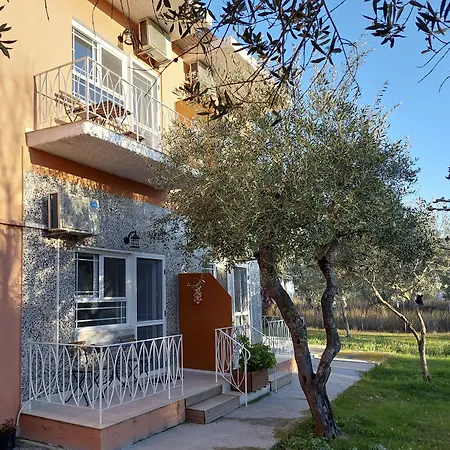 Апарт-отель And Sea 3*