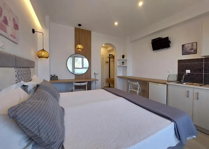 Aparthotel And Sea