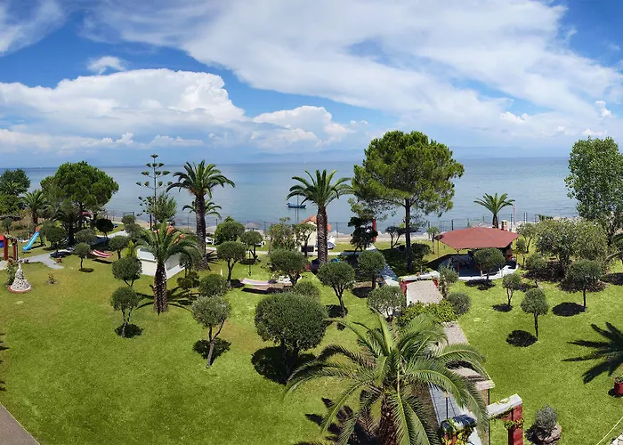 Aparthotel And Sea 3*