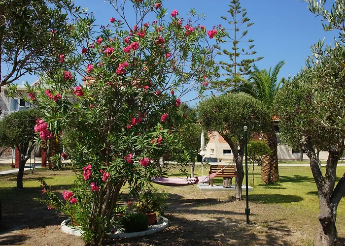 And Sea Aparthotel 3*