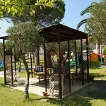 And Sea Aparthotel 3*