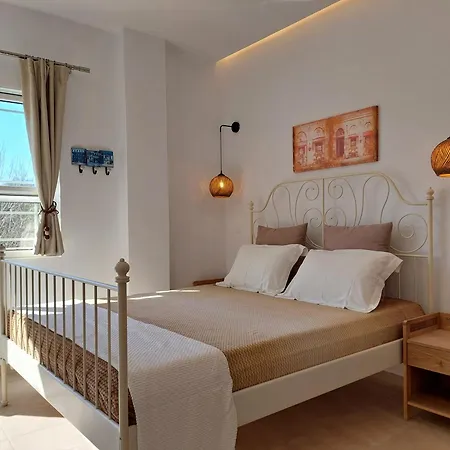 Aparthotel And Sea 3*