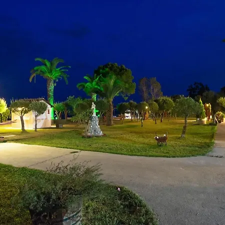 Aparthotel And Sea 3*